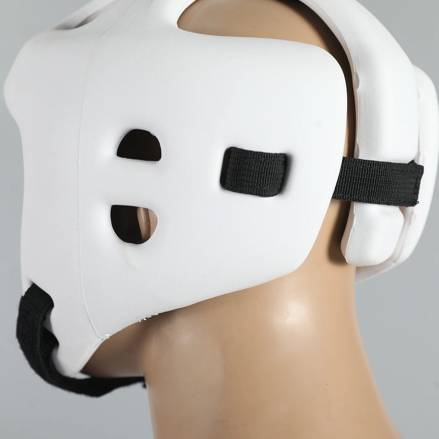 New Style Helmet White Head Guard Karate Headgear MMA Kick Boxing Sports Protector Professional Training Red Helmets